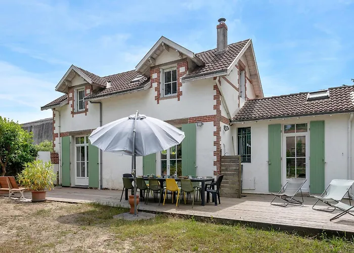 Nyaraló Maison Familiale, 200m 10 Adultes 2 Enfants