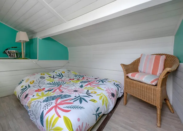 Maison Familiale, 200m 10 Adultes 2 Enfants *