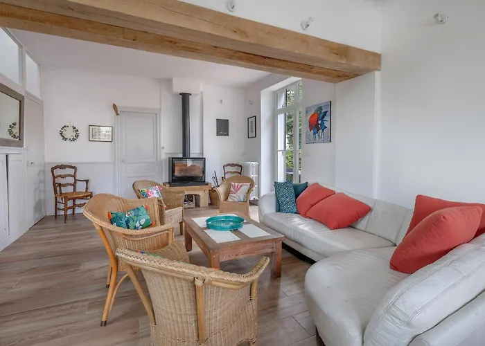 Nyaraló Maison Familiale, 200m 10 Adultes 2 Enfants